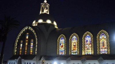 قداس عيد القيامة المجيد في كاتدرائية العباسية (صور)