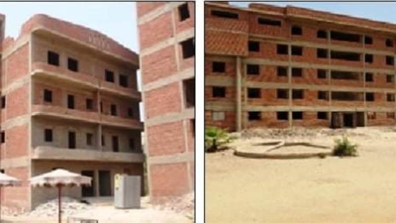 أعمال إنشاء مستشفي