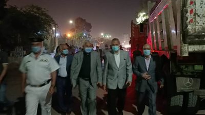 محافظ القليوبية يقود حملة لإزالة تراكمات القمامة بشبرا الخيمة
