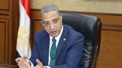 محافظ الفيوم يبحث نسب انجاز مشروعات مياه الشرب والصرف الصحي الجاري تنفيذها