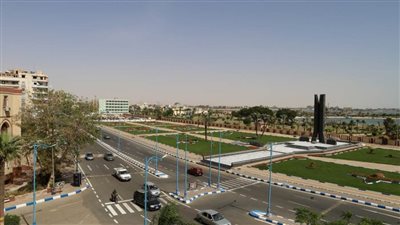 فرق عمل بالأحياء لمتابعة غلق الحدائق والمتنزهـات والشواطئ العامـة وتكثيف الحملات لتنفيذ الإجراءات الاحترازية بالسويس