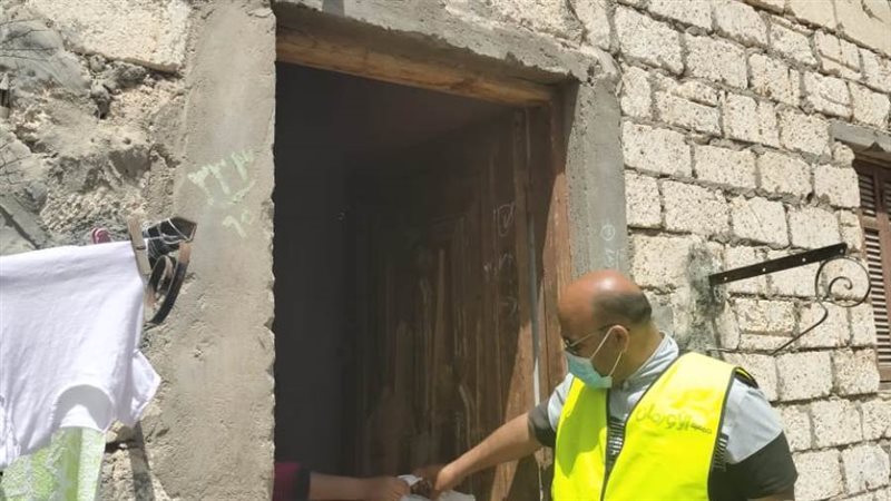 توزيع اللحوم على