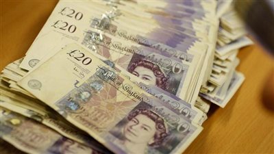  الجنيه الإسترليني يرتفع مقابل الدولار الأمريكي واليورو الأوروبي