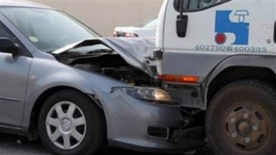 إصابة شخصين في حادث تصادم سيارة نقل بملاكي في سوهاج