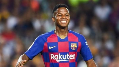 بسبب إصابته..برشلونة يُعلن سفر 