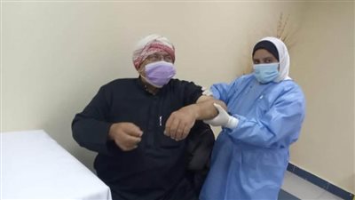 تطعيم 1040 فردًا بلقاح فيروس كورونا بشمال سيناء