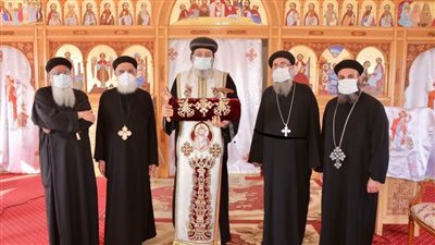 البابا تواضروس الثاني يطيب رفات القديس  مار مرقس (صور)