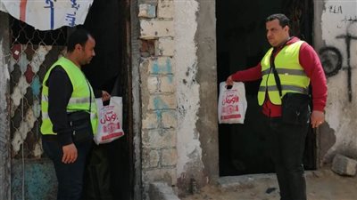 توزيع ٣ أطنان لحوم على الأسر الأولى بالرعاية بالبحيرة