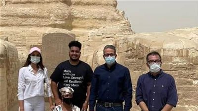 تنسيقية الأحزاب تصطحب السيدة الأمريكية جلوريا فيتال في زيارة للأهرامات