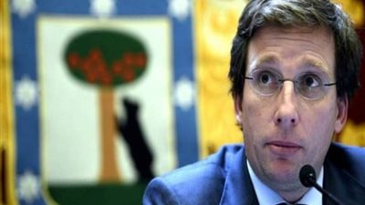 عمدة مدريد يشجب احتفالات المواطنين بانتهاء حالة الطوارئ