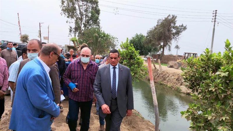 جانب من جولة المحافظ