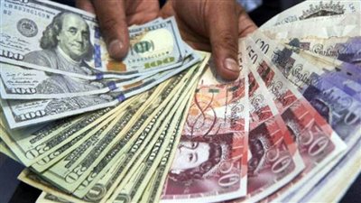 الجنيه الإسترليني يرتفع مقابل الدولار الأمريكي واليورو الأوروبي