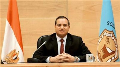 رئيس جامعة سوهاج يتفقد تطوير شبكة المعلومات بتكلفة 14 مليون جنيه