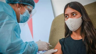 دراسة: فرض التطعيمات ضد كورونا قد يأتي بنتائج عكسية