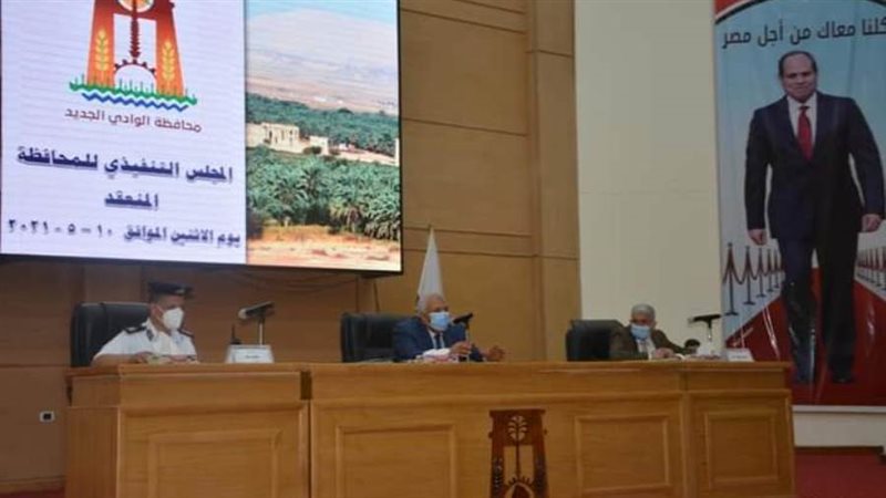 توجيهات المحافظ خلال