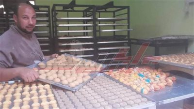 خاص| كعك وبسكويت العيد عادة متوارثة على موائد كفر الشيخ