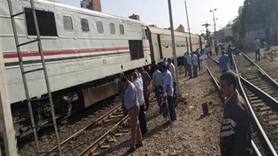 قطار يصدم دراجة نارية عند مزلقان زكى بطوخ ومصرع شخصين
