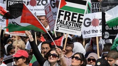 آلاف المحتجين في لندن ومدريد ينظمون مسيرات دعمًا للفلسطينيين