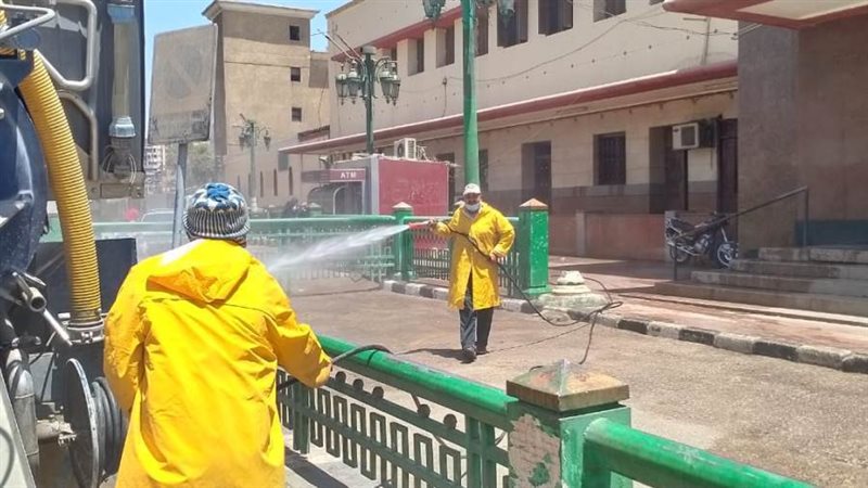 جانب من اعمال التعقيم