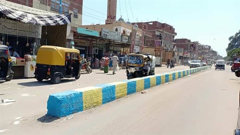 جانب من أعمال الدهانات