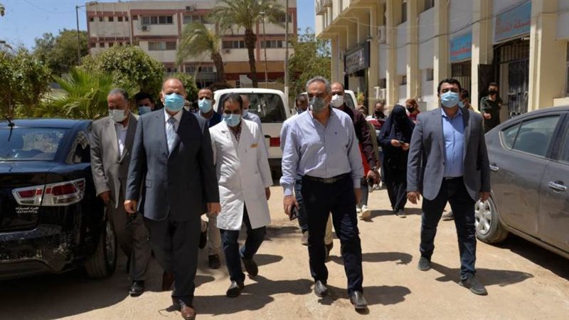 محافظ أسيوط يتفقد