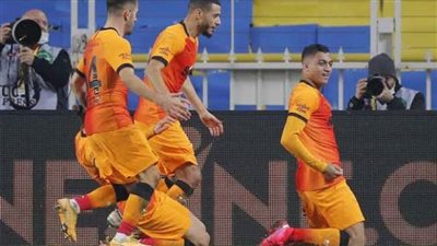 مصطفى محمد يقود جالاتا سراى للمشاركة بدوري أبطال أوروبا