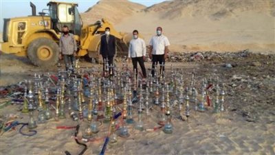 لودر لإعدام 150 شيشة بمقاهي جهينة  في سوهاج