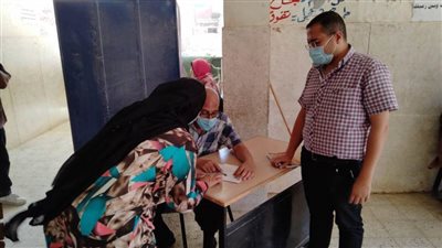 صحة المنيا وقومي المرأة يطلقان حملة لتوفير لقاح كورونا للمواطنين بالقرى