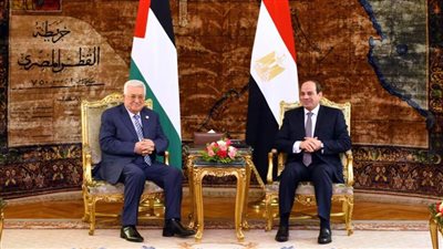 الرئيس الفلسطيني يعرب عن شكره للموقف الوطني والقومي للرئيس السيسي