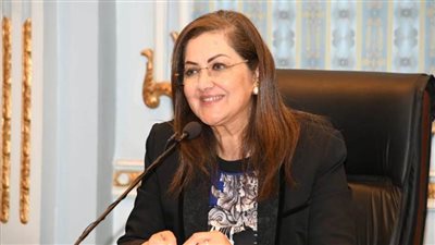 وزيرة التخطيط : 18 ألف شاب سجلوا بحملة 