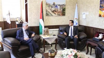 فلسطين وبرنامج 