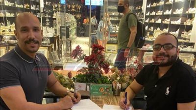 توقيع عقد رواية 