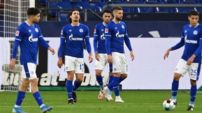  شالكه الألماني يستغنى عن 10 لاعبين بعد الهبوط إلى دوري الدرجة الثانية