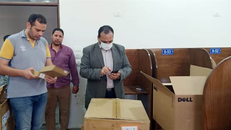 سمير يتفقد مركز الاختبارات
