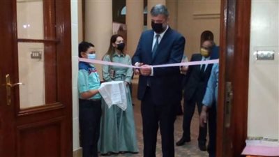 قنصل عام روسيا بالإسكندرية يفتتح معرض خزف فناني جراجوس ويشيد بأعمالهم