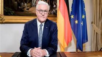 شتاينماير يدعو المهاجرين والأجانب في ألمانيا للحصول على جنسيتها