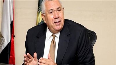 وزير الزراعة يبحث مع محافظ بورسعيد مشروعات التعاون المشترك