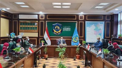 رئيس جامعة دمنهور يؤكد على أهمية تعزيز ثقافة الحوار