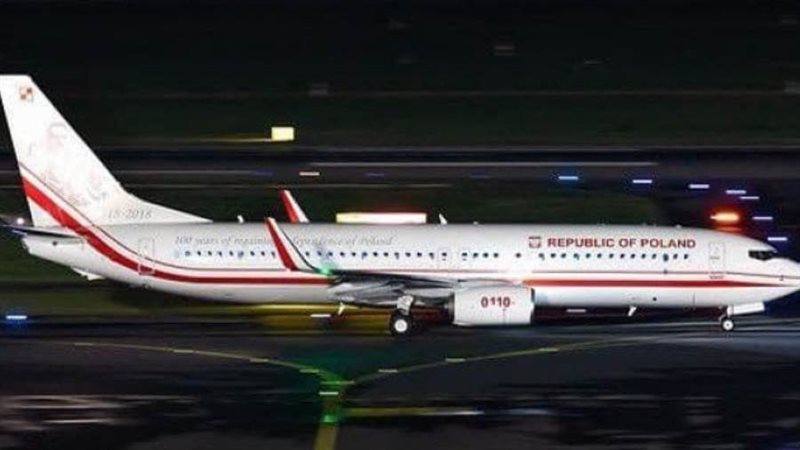 طائرة بولندية