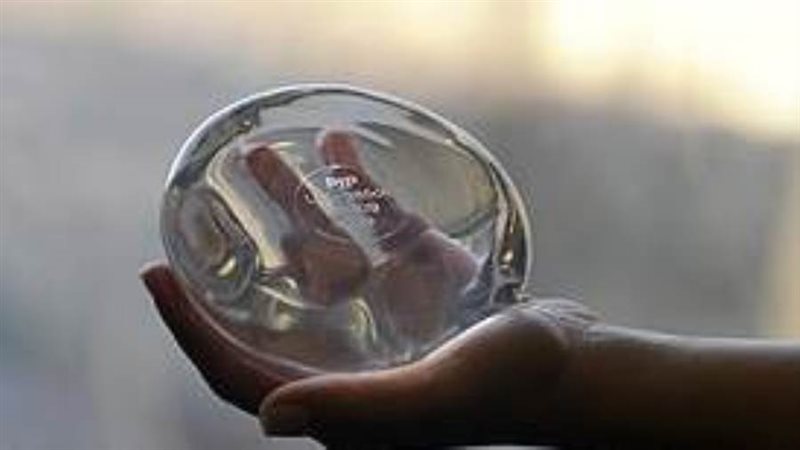 ثدي من السيليكون