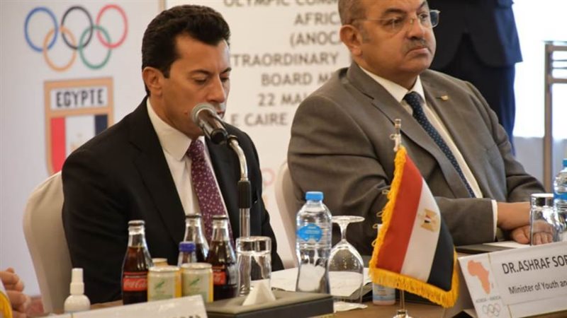 وزير الرياضة والمهندس