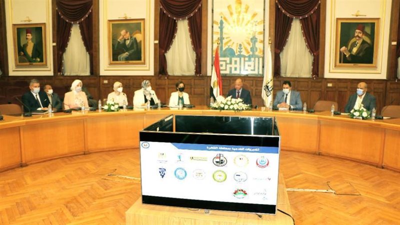 اجتماع المحافظ وممثلى