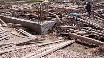 إيقاف أعمال مخالفة وإزالة 3 حالات تعدٍّ على الأراضي الزراعية بالبحيرة