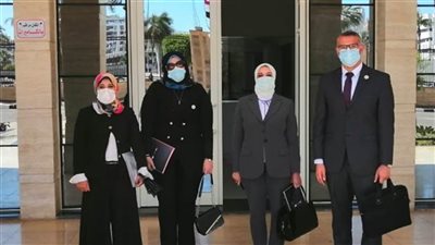 متدربو الدفعة الثالثة من البرنامج الرئاسي لتأهيل الشباب للقيادة ببورسعيد يشيدون بمنظومة التحول الرقمى بالمحافظة .