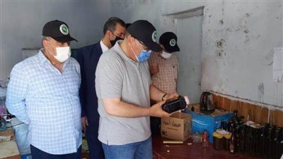 الواتس يساعد محافظ الشرقية في ضبط مزرعة دواجن لتصنيع الأغذية بدون ترخيص