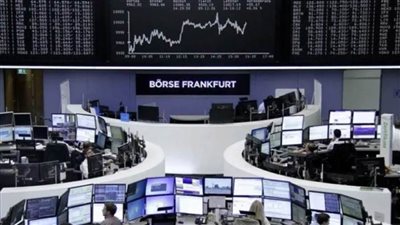 الأسهم البريطانية تغلق على انخفاض
