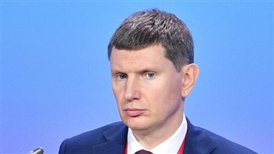 وزير روسي: موسكو فتحت أبوابها للمستثمرين الأجانب رغم وباء كورونا