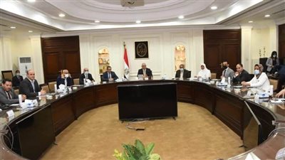 وزير الإسكان يلتقي نواب تنسيقية الشباب لبحث عدد من قضايا المواطنين المهمة