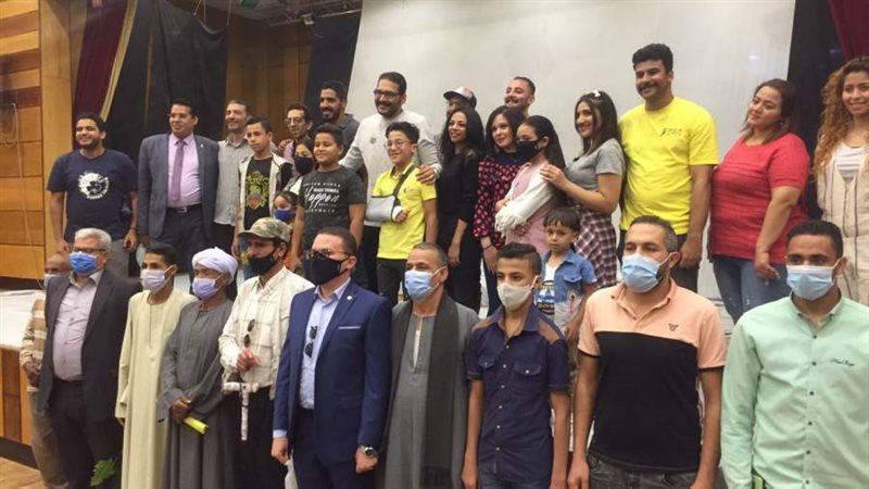 أسر الشهداء والمصابين