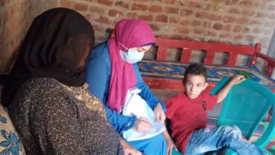 لليوم الثاني..القومي للمرأة بسوهاج يوصل فعاليات حملة طرق الأبواب  